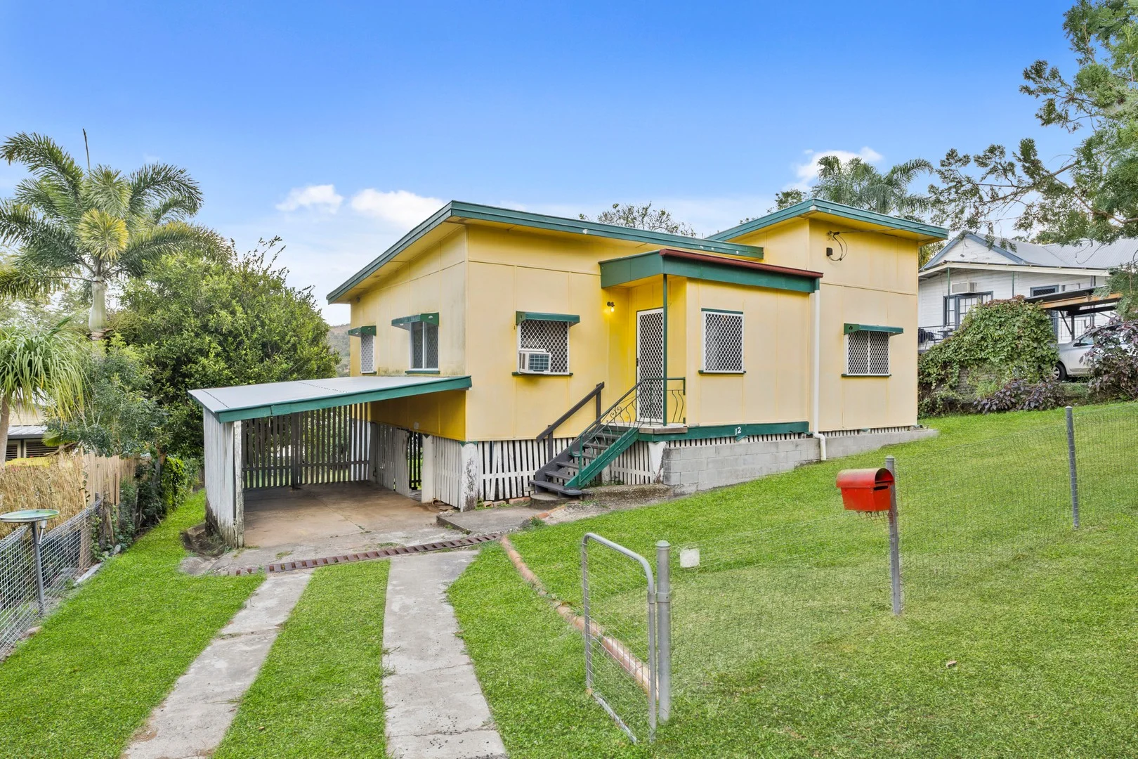 12 East Street, Mount Morgan QLD 4714