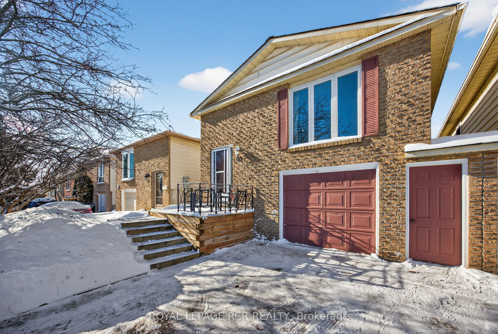 30 Longview Drive, Bradford West Gwillimbury, ON, L3Z 2H2