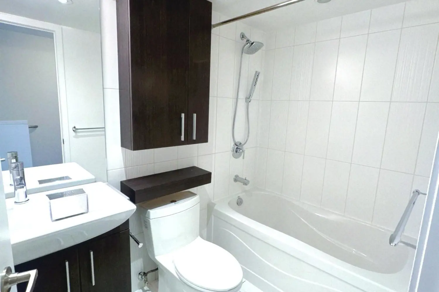 Additional image 13 of 8 Telegram Mews 833