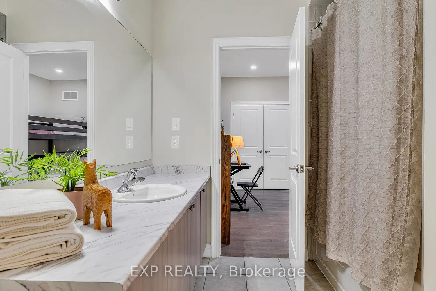 Additional image 14 of 3424 Millicent Avenue