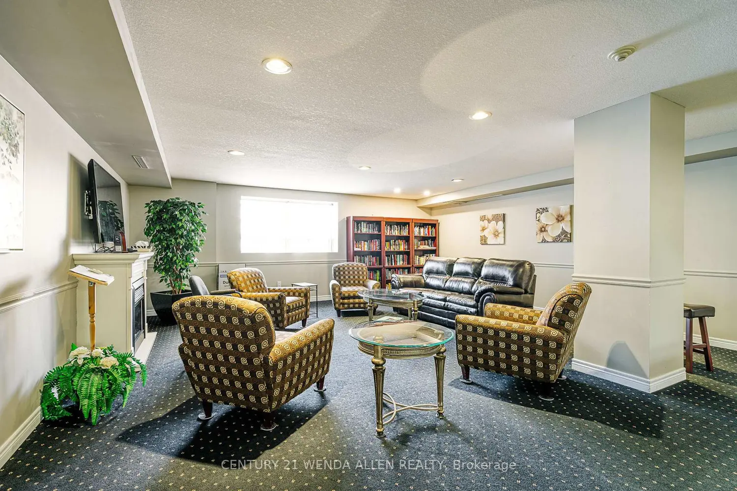 Additional image 17 of 1998 Ironstone Drive 909