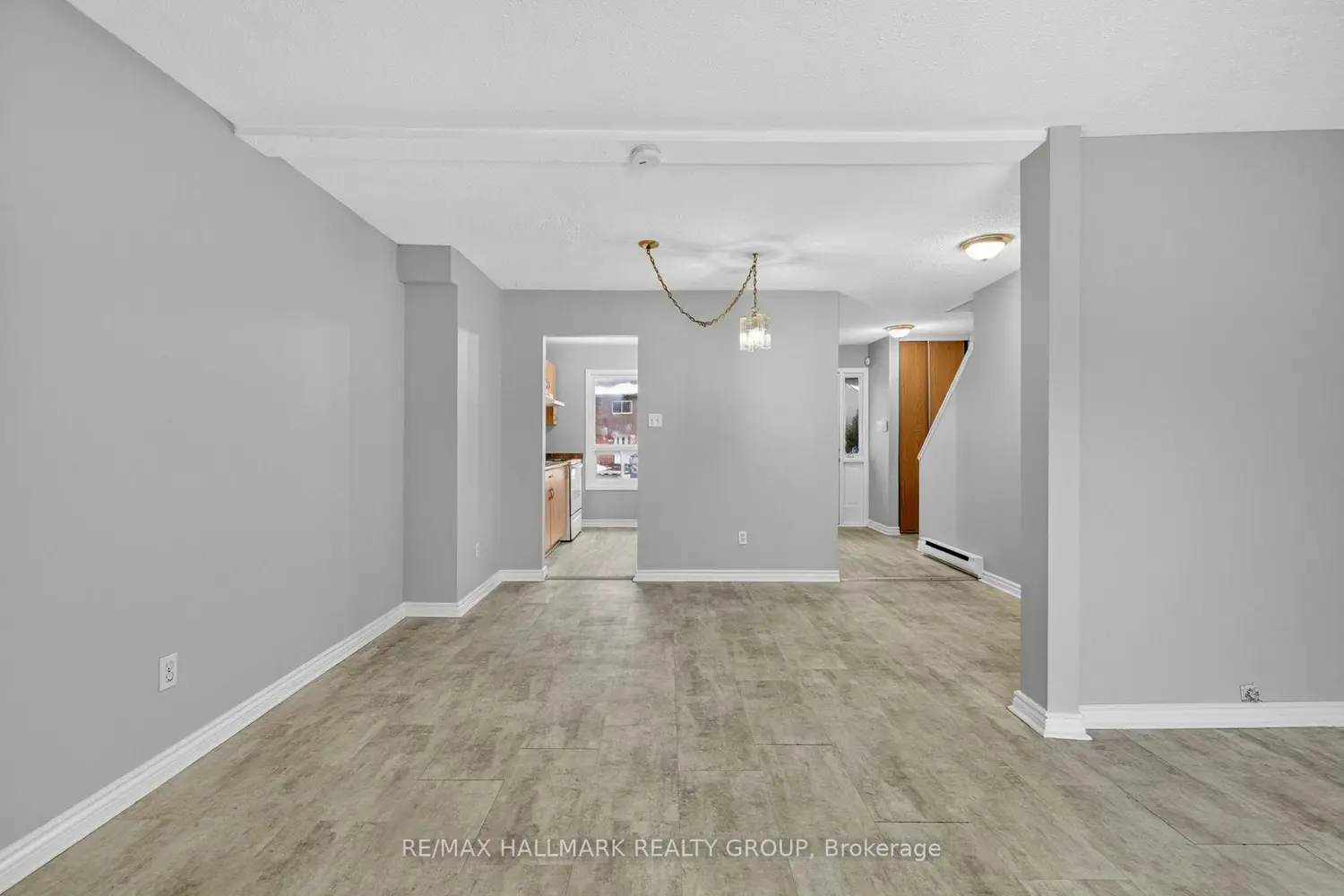 3219 Stockton Drive photo 2