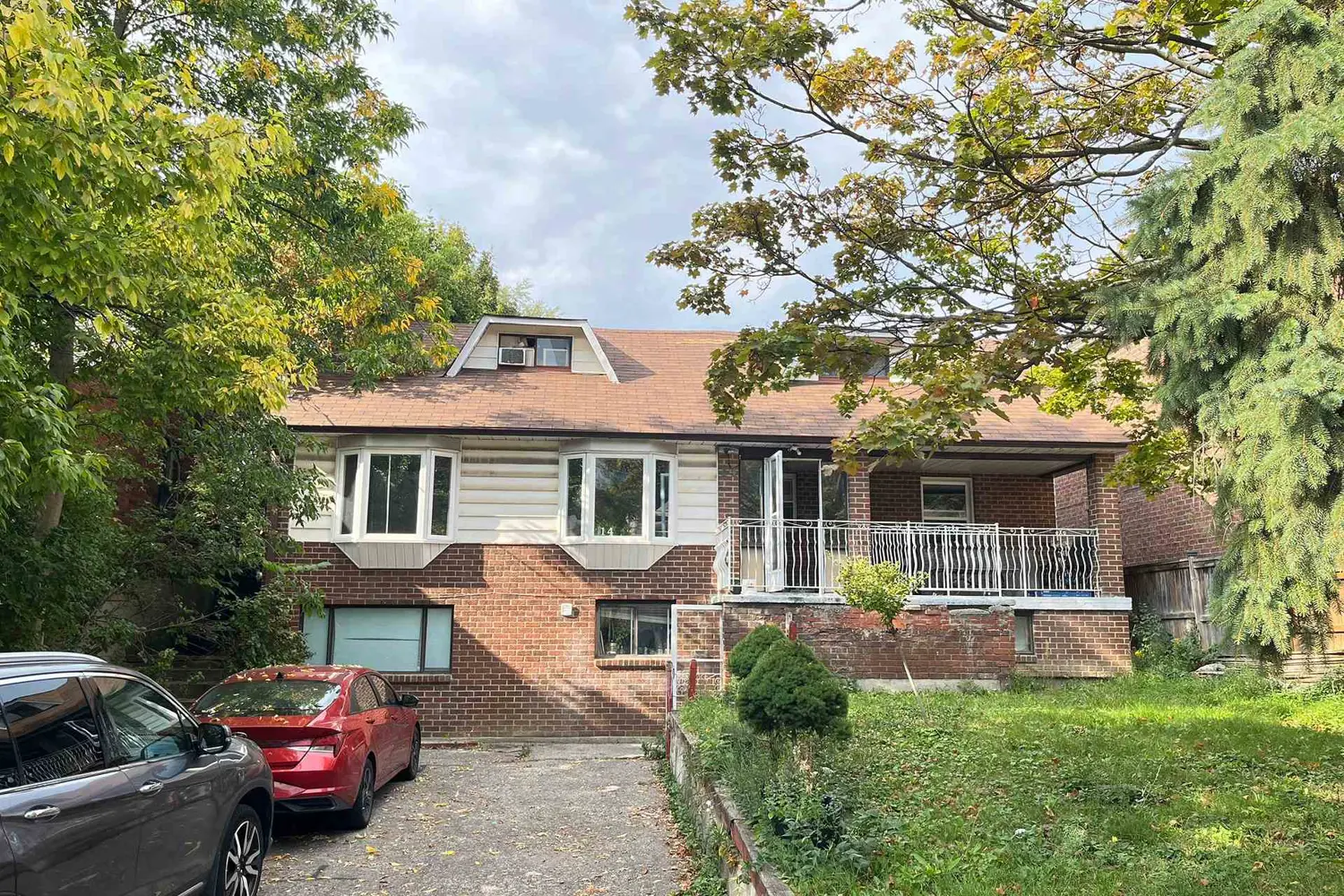 14 Cardell Avenue