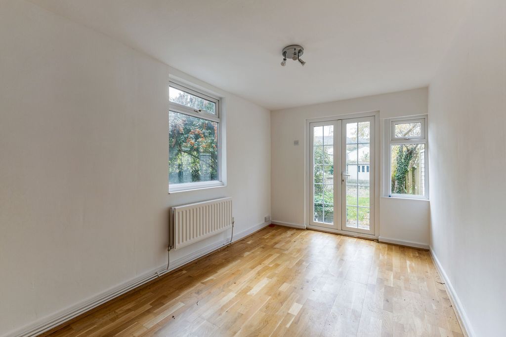2 bed flat for saleKensington Place, Bath BA1 photo 5