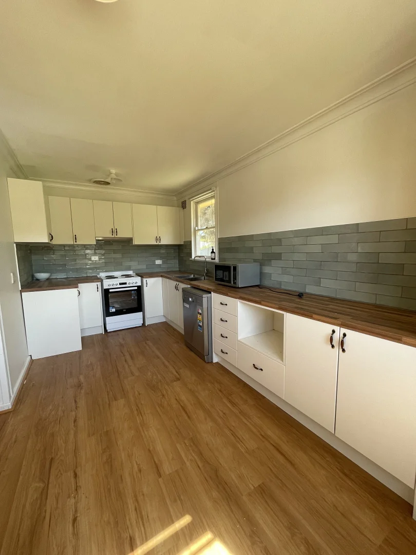 Additional image 2 of 20 Tor Street, Gundagai NSW 2722