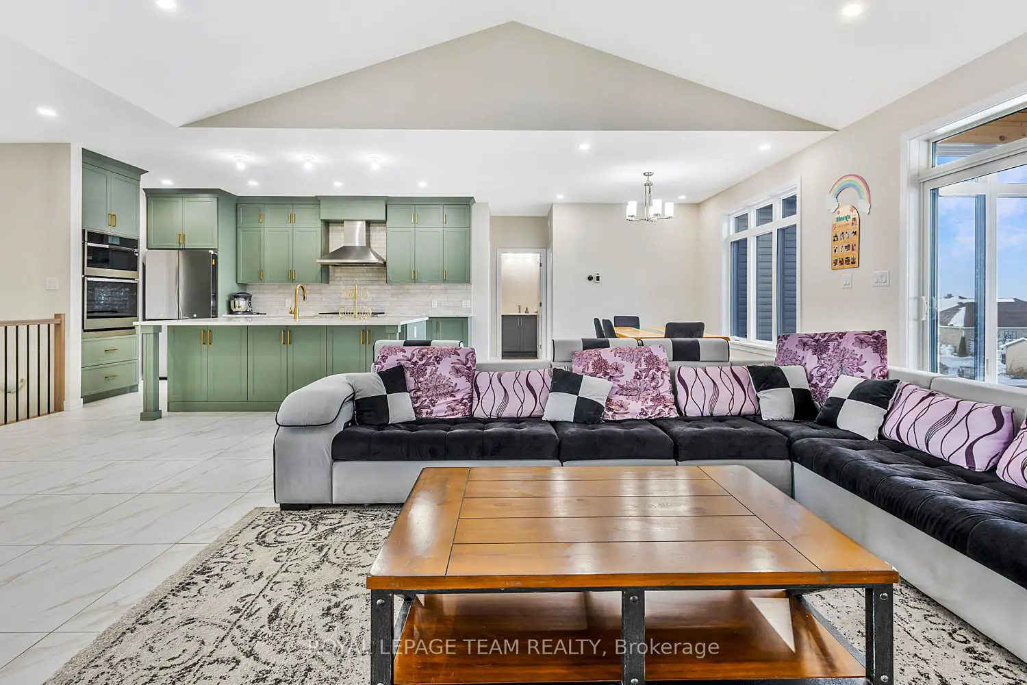 Additional image 6 of 224 Trudeau Crescent