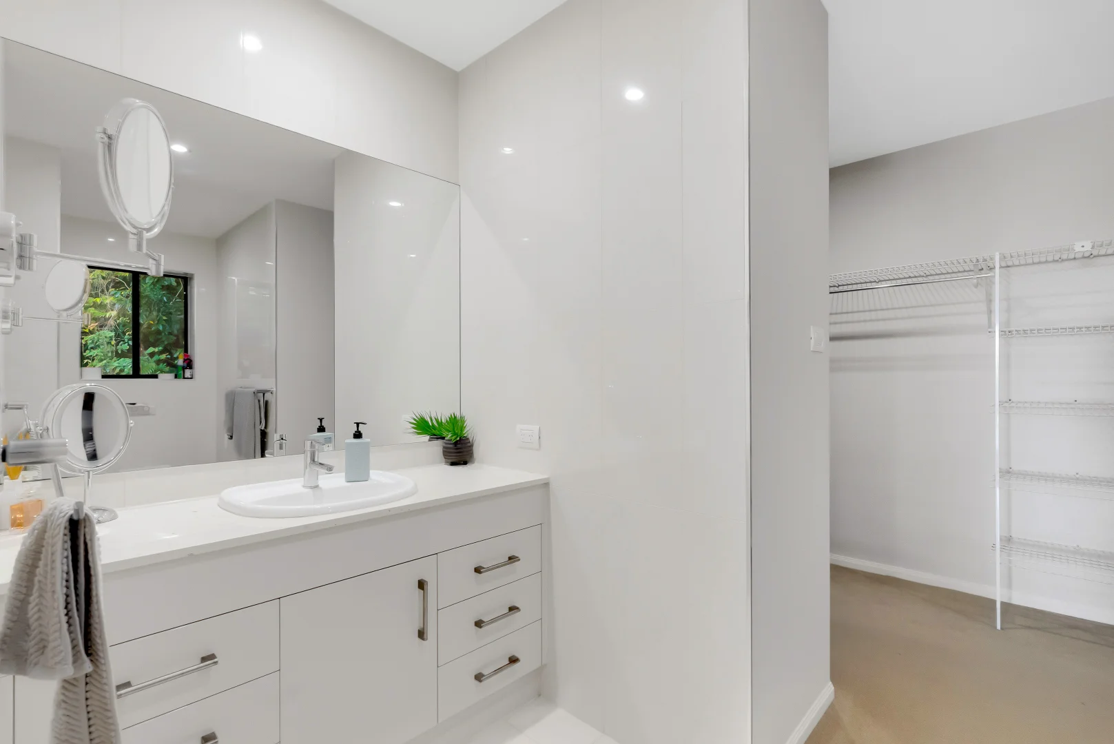 Additional image 8 of 11 Oceanview Place, Mooroobool QLD 4870