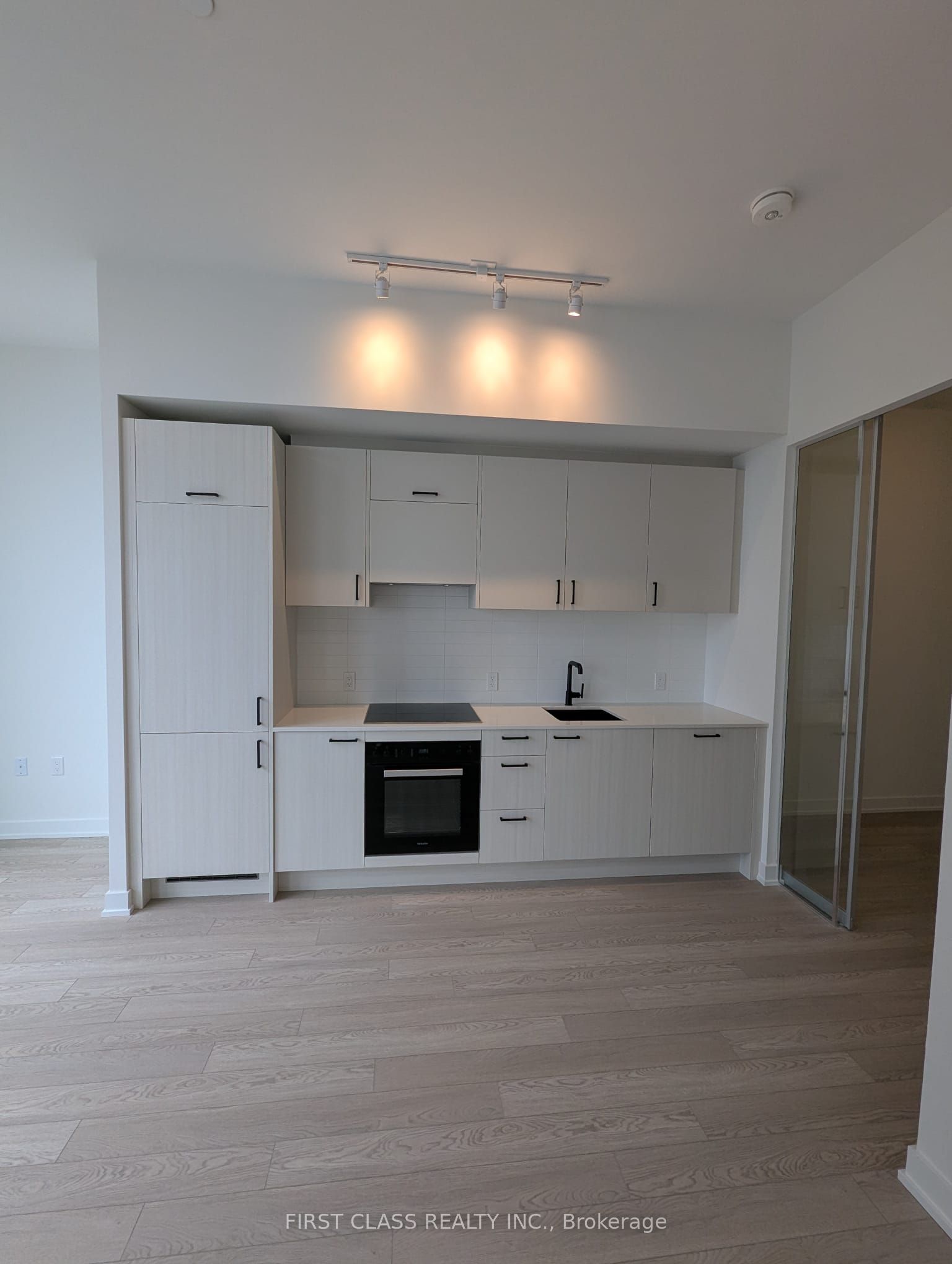 Additional image 4 of 2701-1 Quarrington Lane, Toronto, ON, M3C 0S4