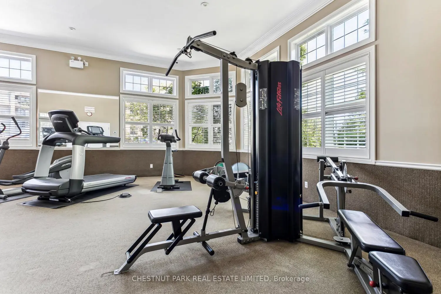 Additional image 11 of 2055 Appleby Line 306