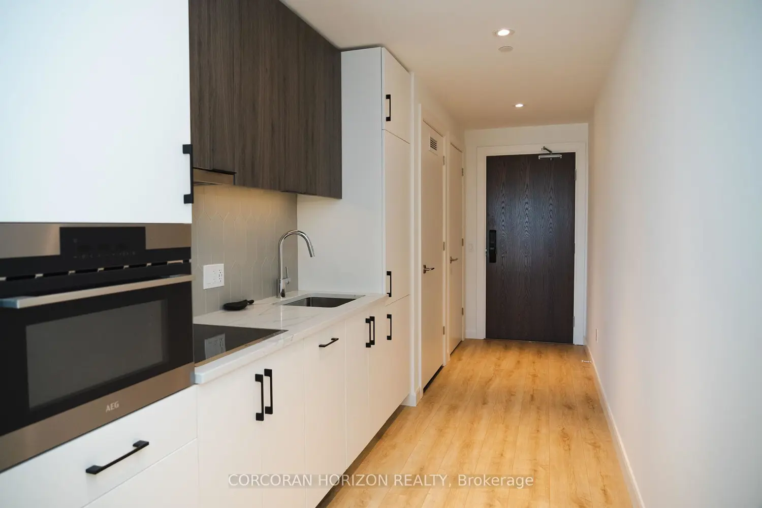 Additional image 4 of 741 King Street 1704