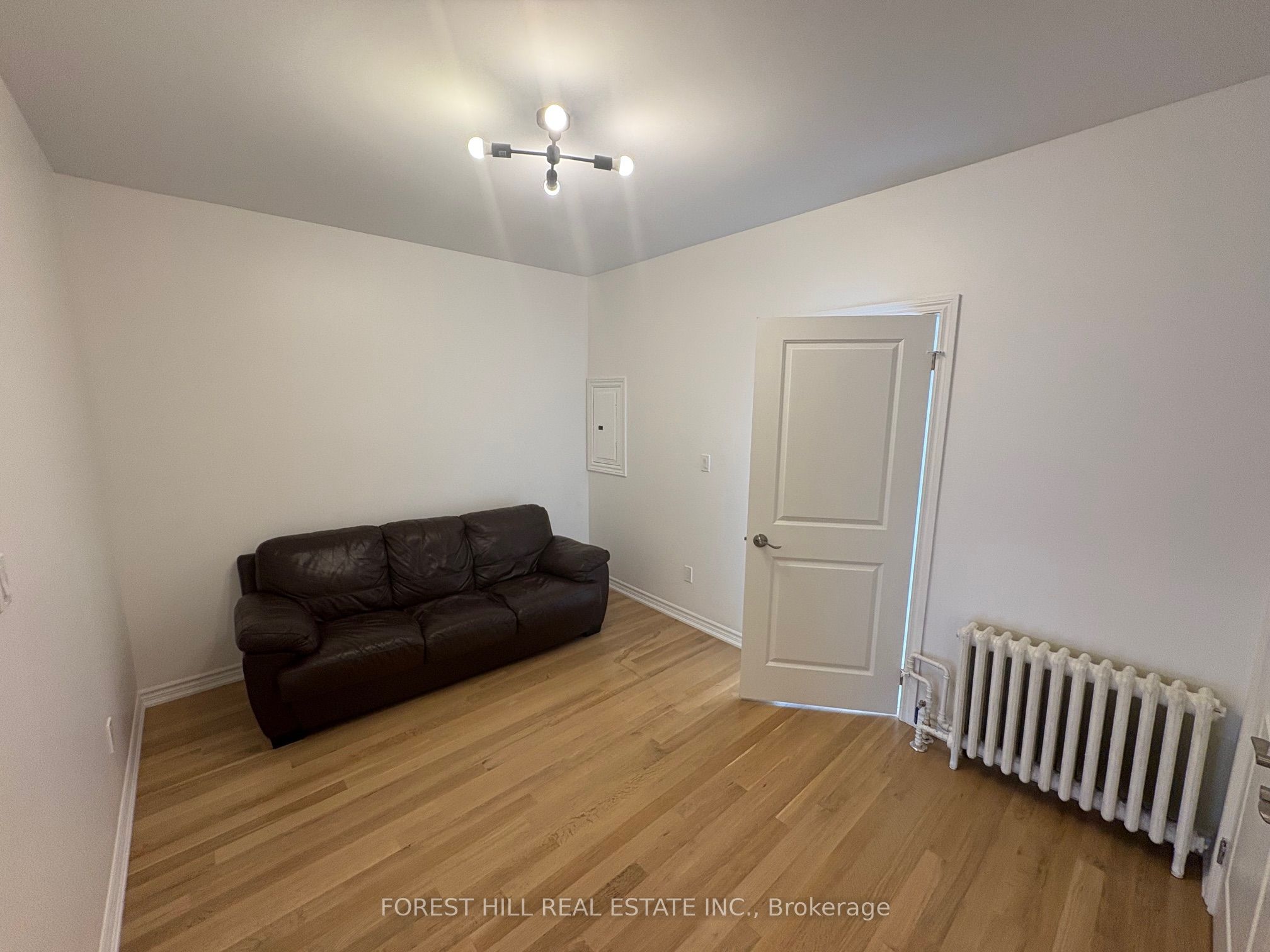 C-756 Queen Street W, Toronto, ON, M6J 1E9