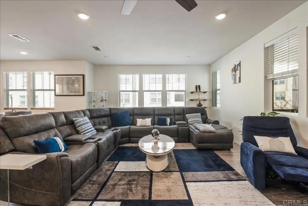 Additional image 9 of 5361 Calle Rockfish Unit 73, San Diego, CA 92154