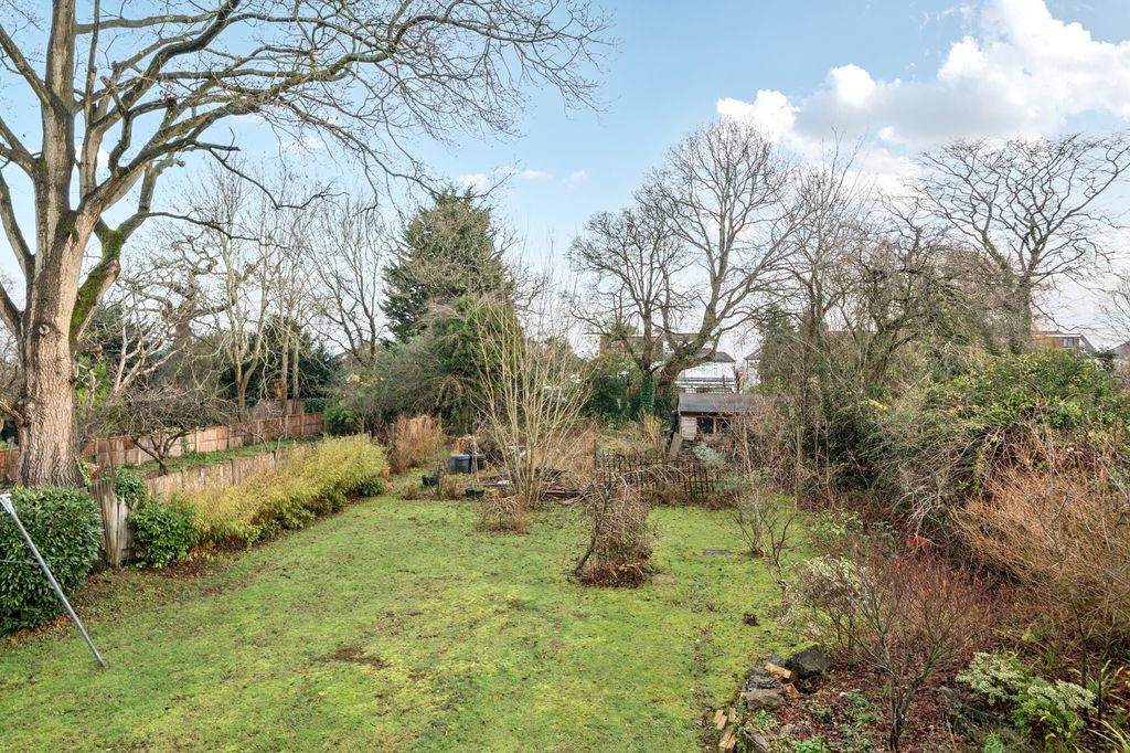 Additional image 4 of 8 bed detached house for saleLyonsdown Avenue, New Barnet EN5