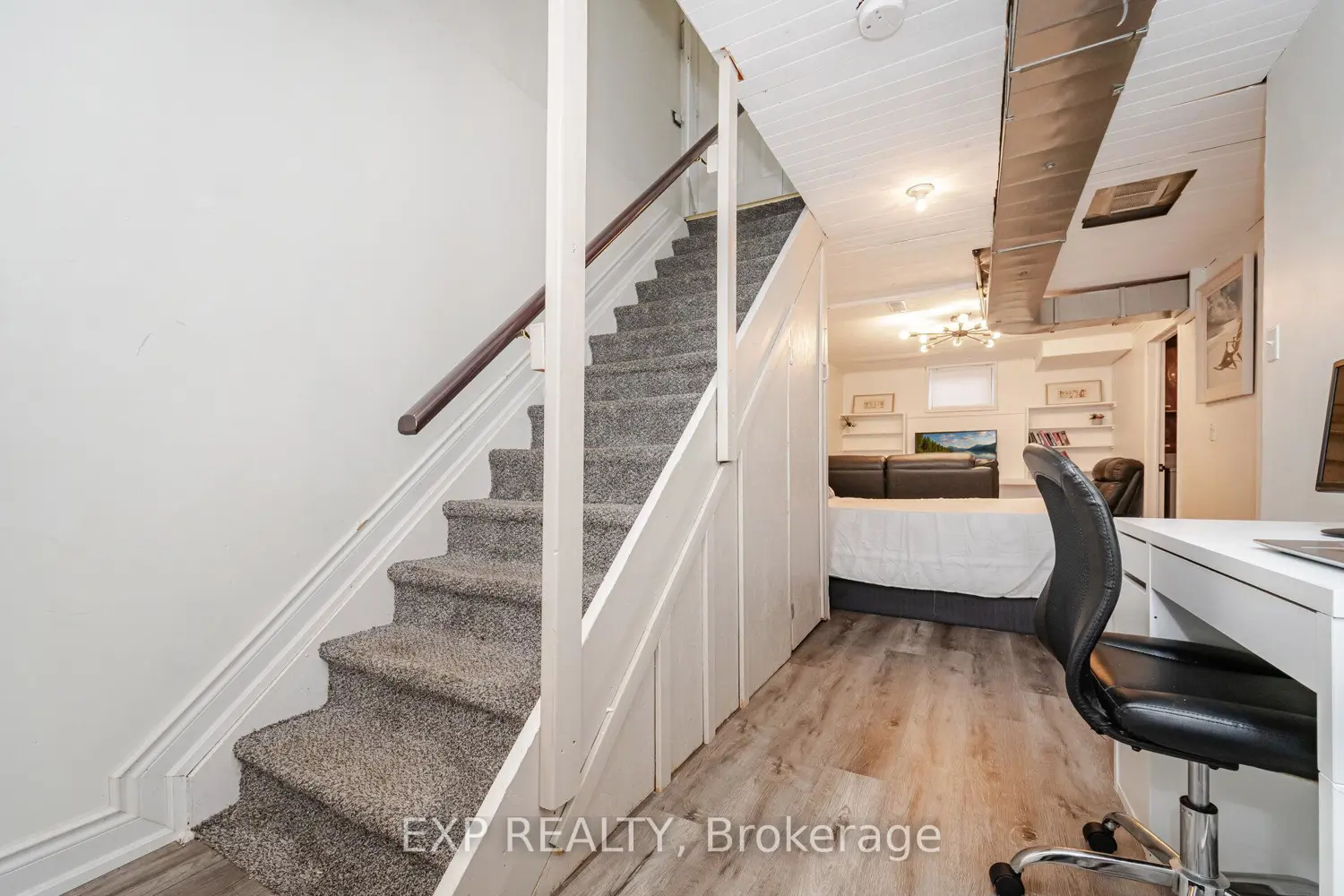 Additional image 16 of 145 Courtney Crescent