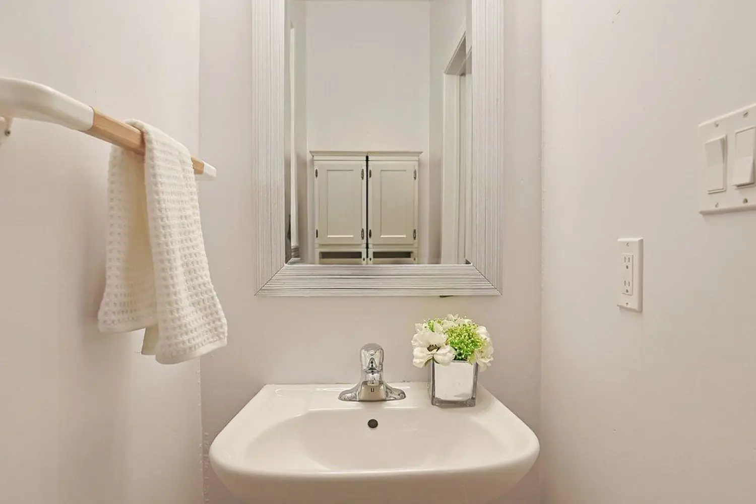 Additional image 3 of 21 Diana Avenue 74