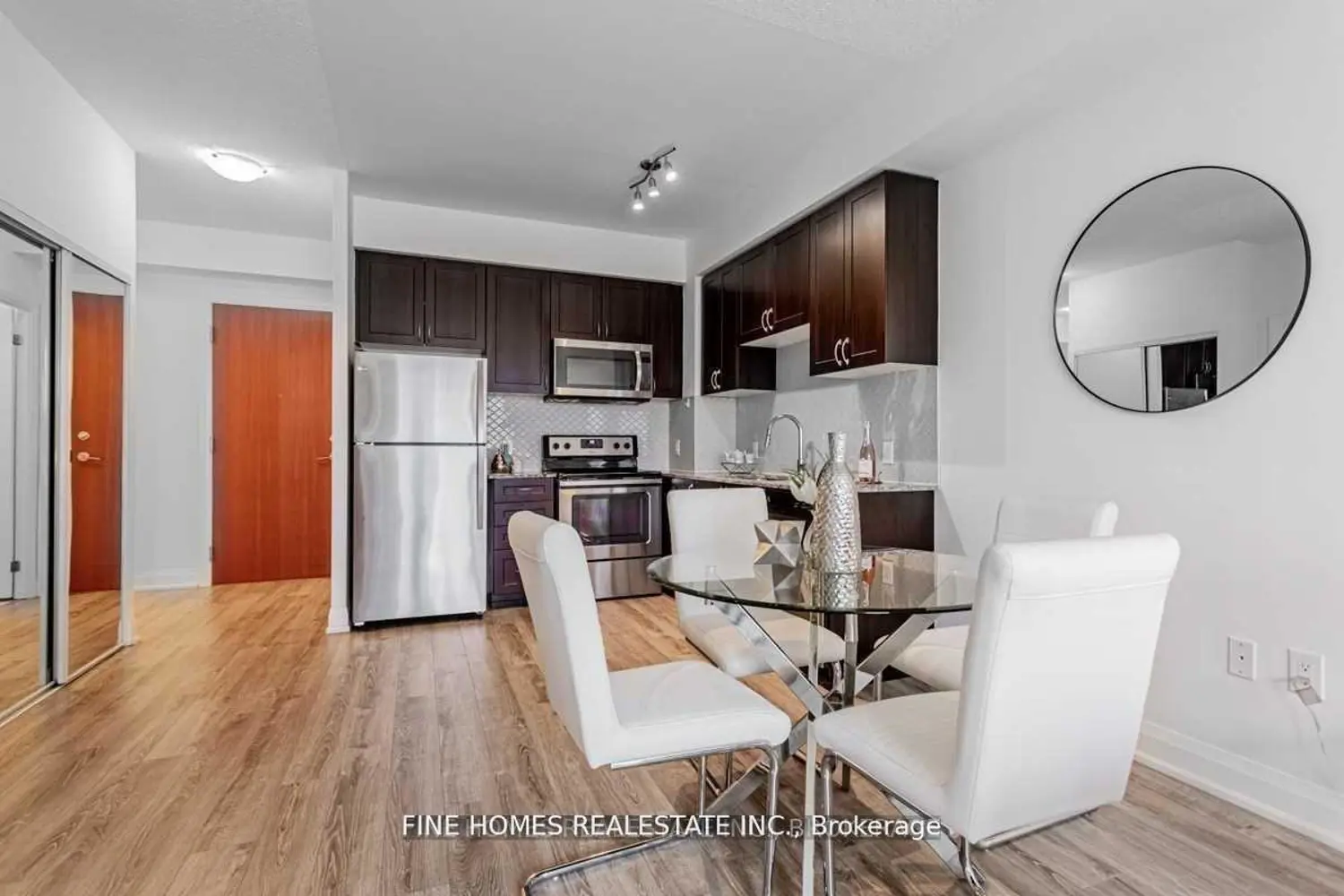 Additional image 4 of 2800 Keele Street 514