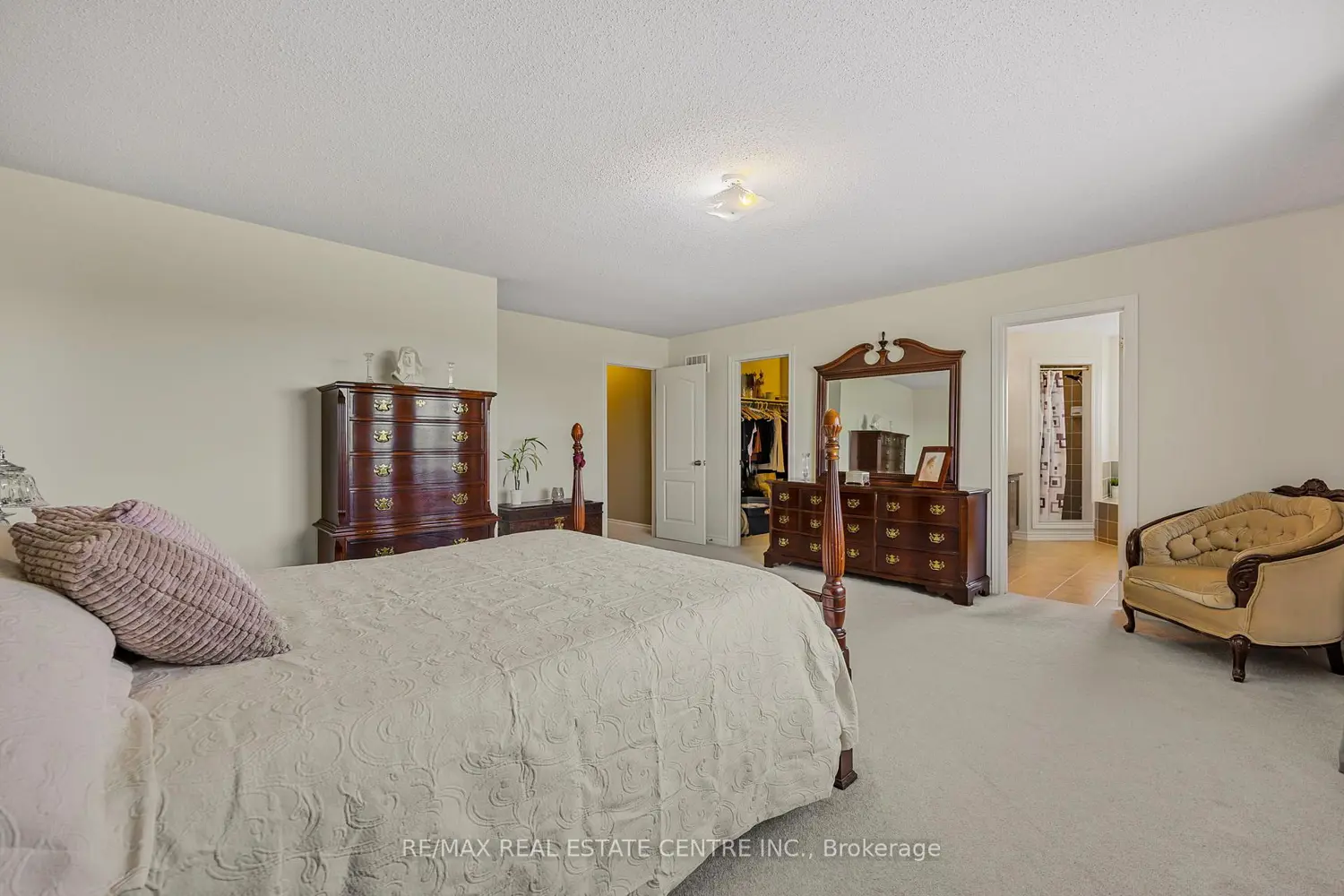 Additional image 17 of 904 O'reilly Crescent