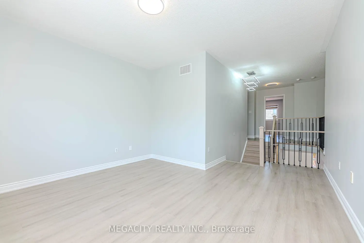 Additional image 10 of 6 Linderwood Drive