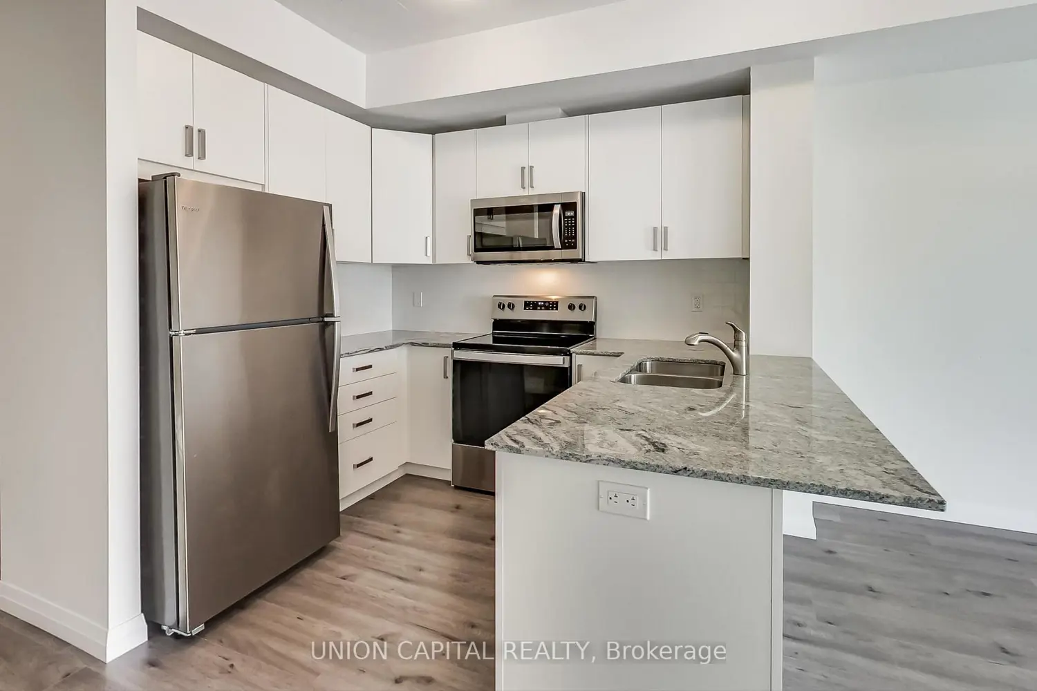 Additional image 8 of 60 Charles Street 801