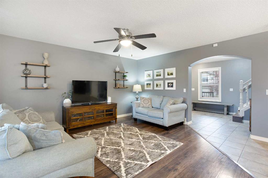 Additional image 6 of 2832 Coopers Manor SW, Airdrie, AB, T4B 3J7