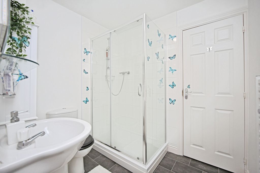 Additional image 16 of 4 bed end terrace house for saleElm Drive, Birmingham B31