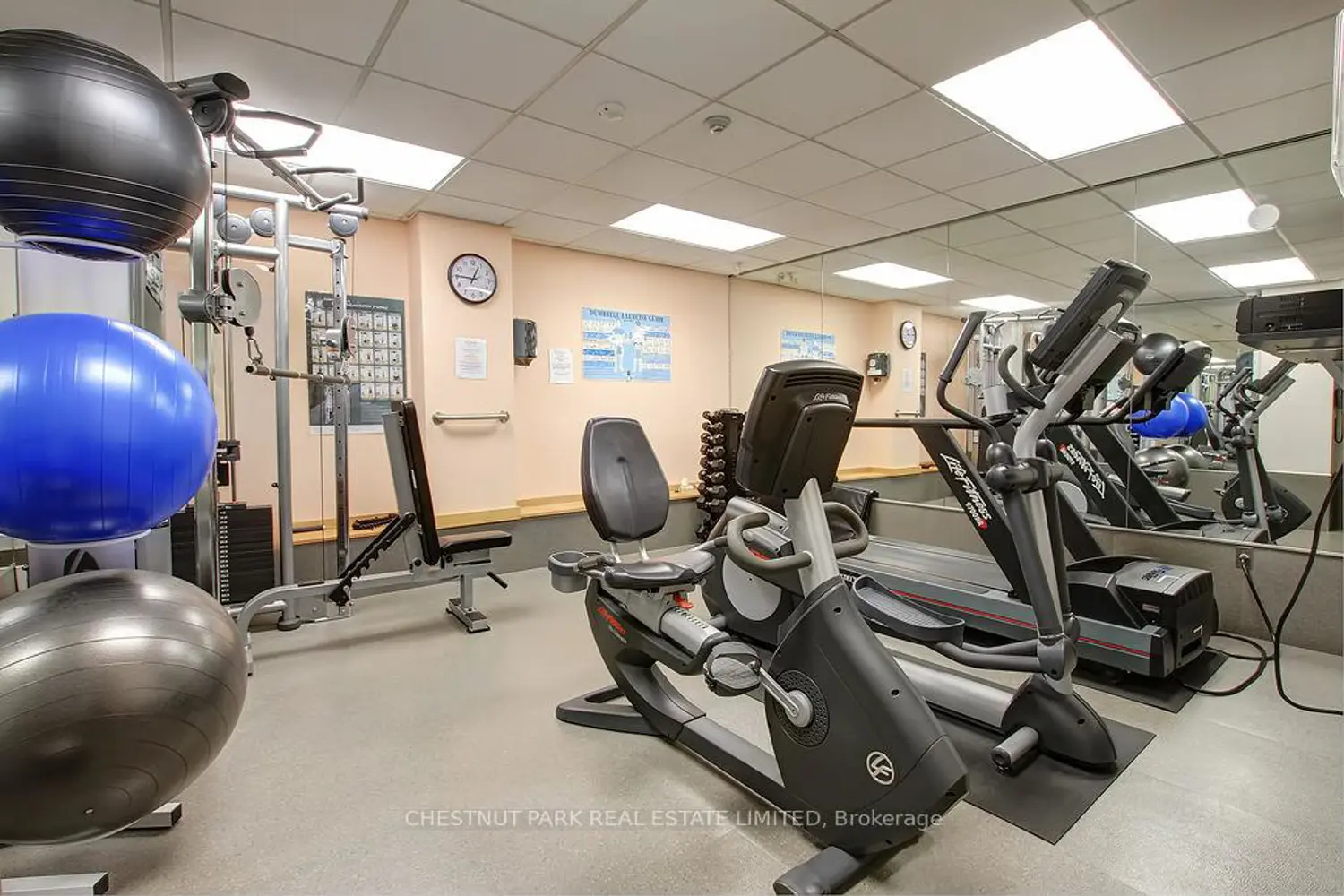 Additional image 19 of 3900 Yonge Street 507