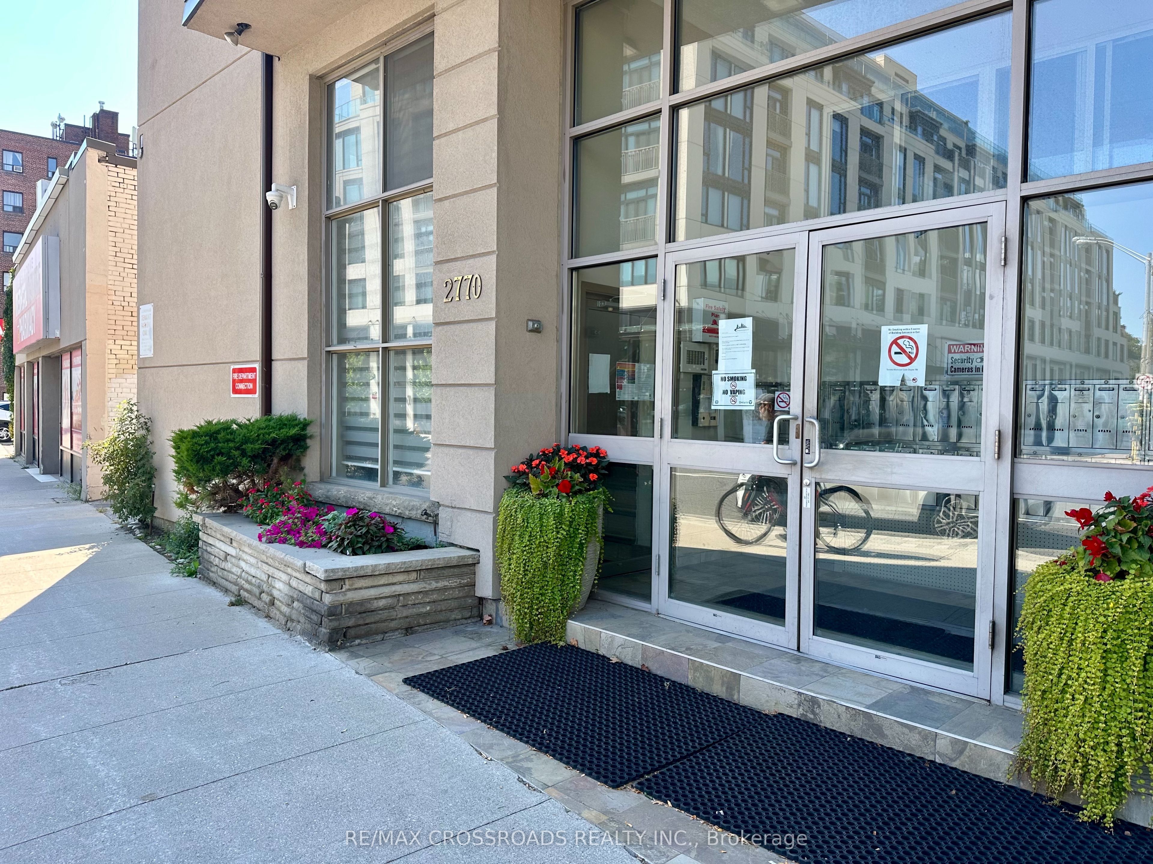 113-2770 Yonge Street, Toronto, ON, M4N 2J3