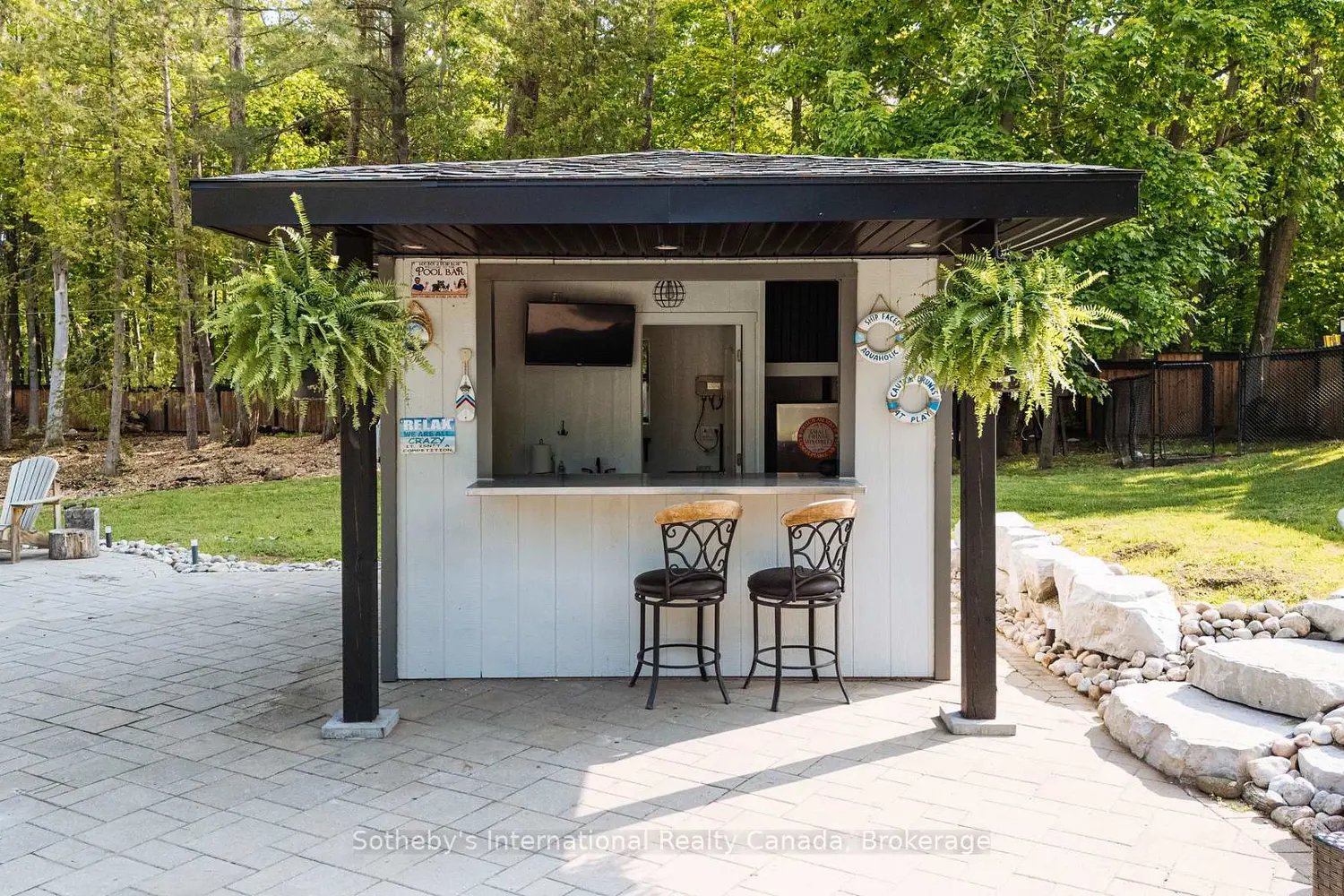 Additional image 11 of 129 Bass Line