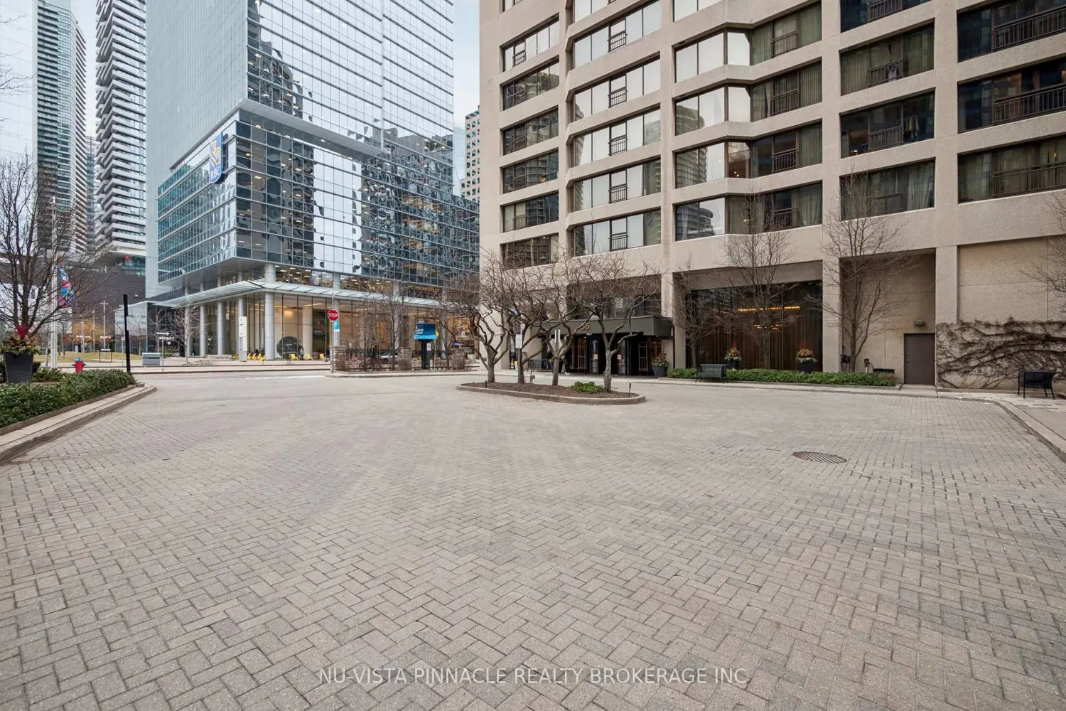 55 Harbour Square 1418