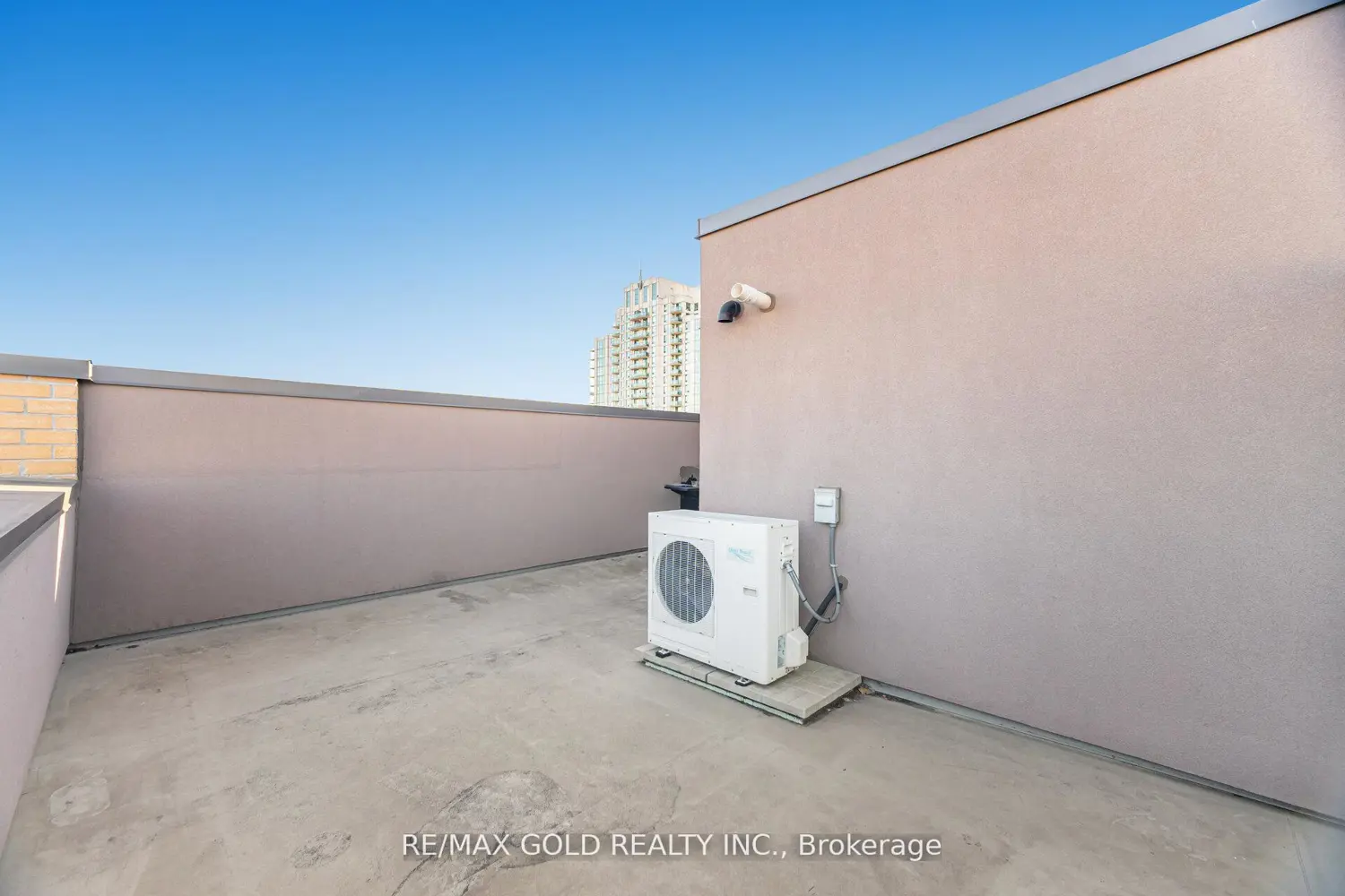 Additional image 19 of 80 Orchid Place 317