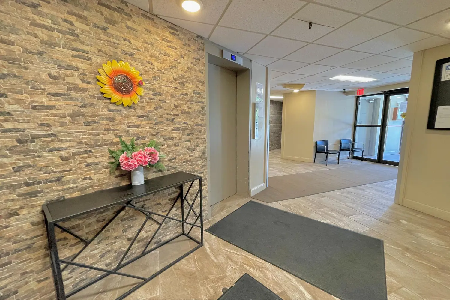 Additional image 3 of 17 Eldon Hall Place 602