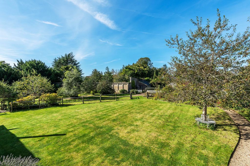 Additional image 73 of Land for saleNear Cranleigh, Surrey GU6