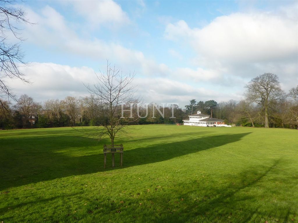 Additional image 32 of 2 bed flat for saleSutherland House, Repton Park, Woodford Green IG8