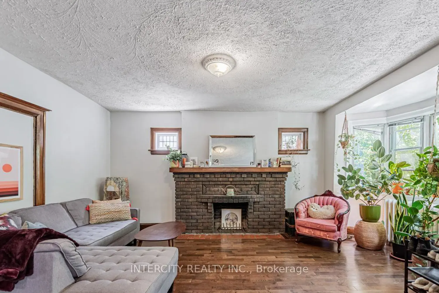 Additional image 6 of 111 Alberta Avenue