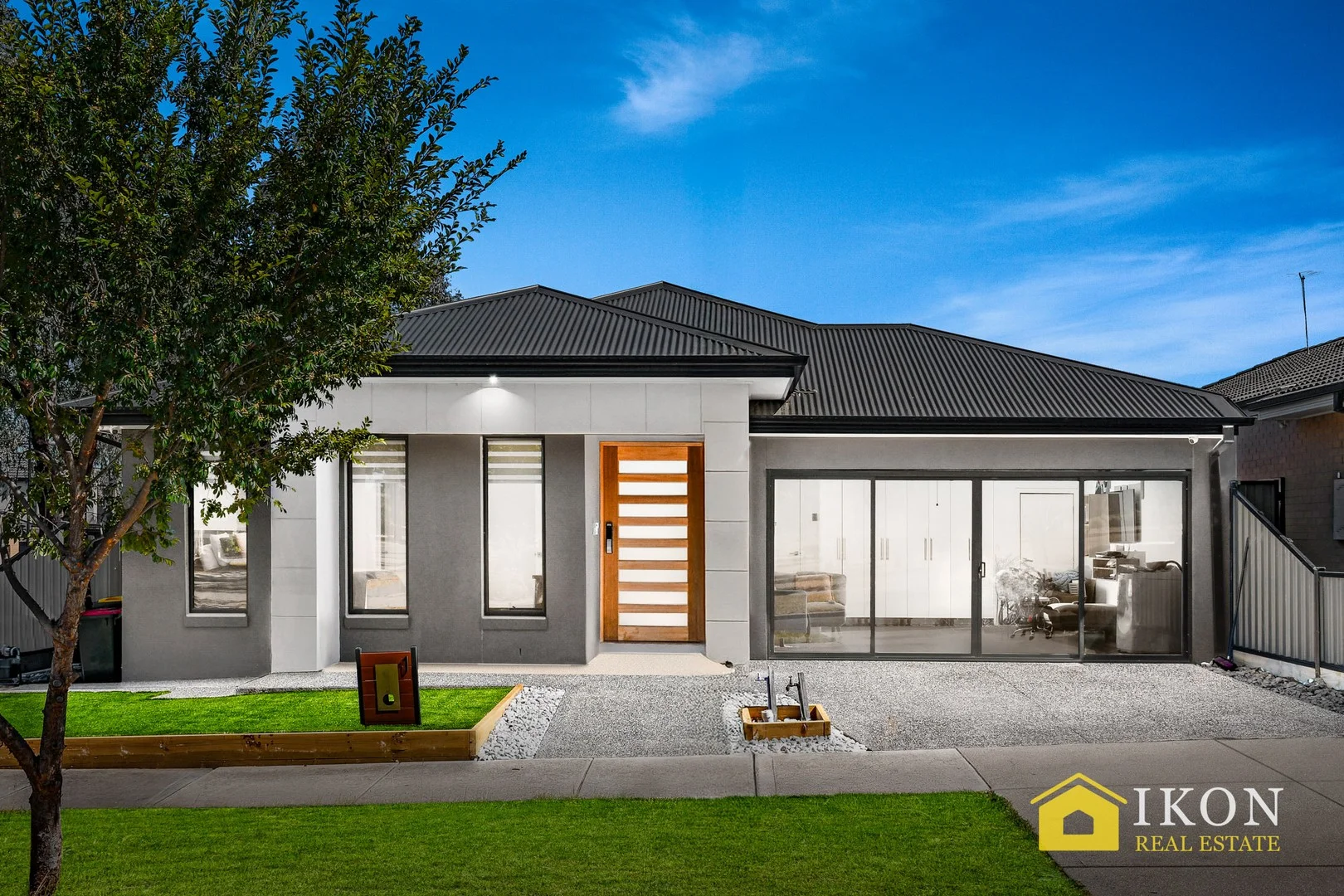 1 VALMONT STREET, Craigieburn VIC 3064