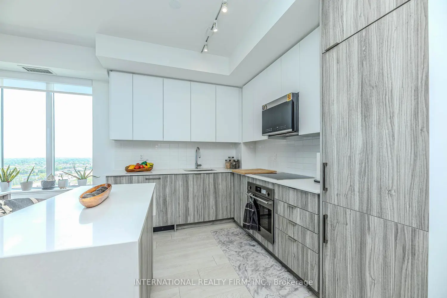 Additional image 13 of 2481 Taunton Road 1307