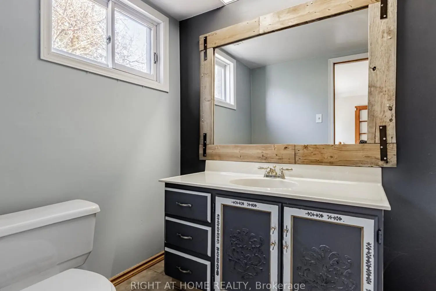 Additional image 8 of 4282 Vivian Road