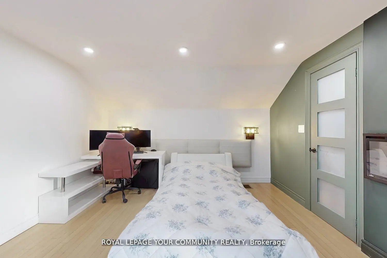 Additional image 10 of 64 Machell Avenue