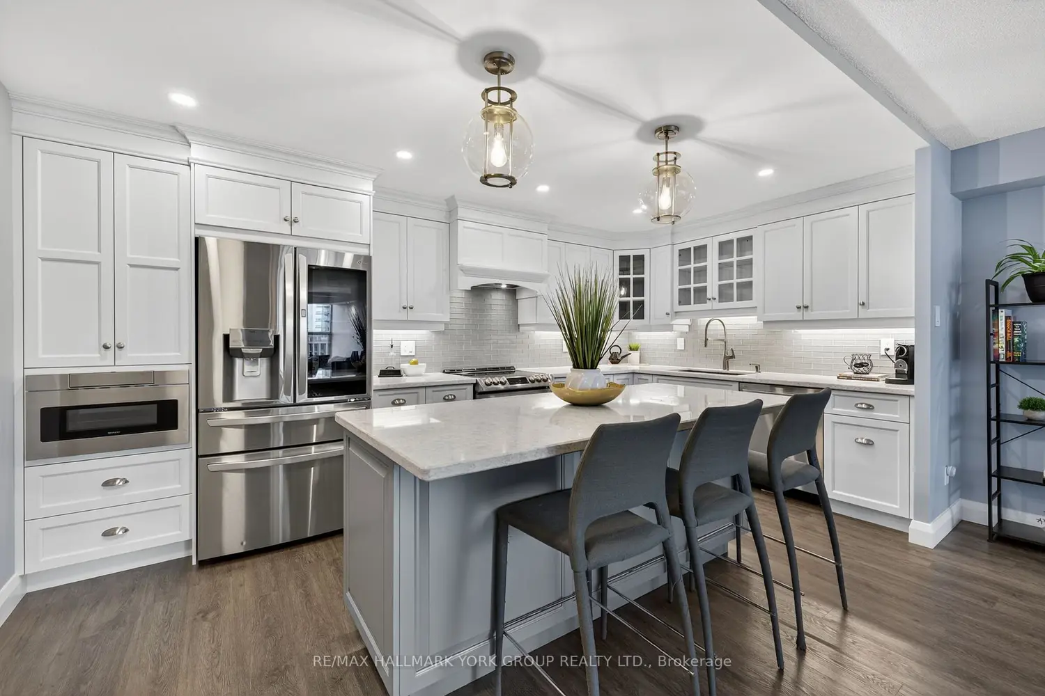 Additional image 4 of 250 Davis Drive 906