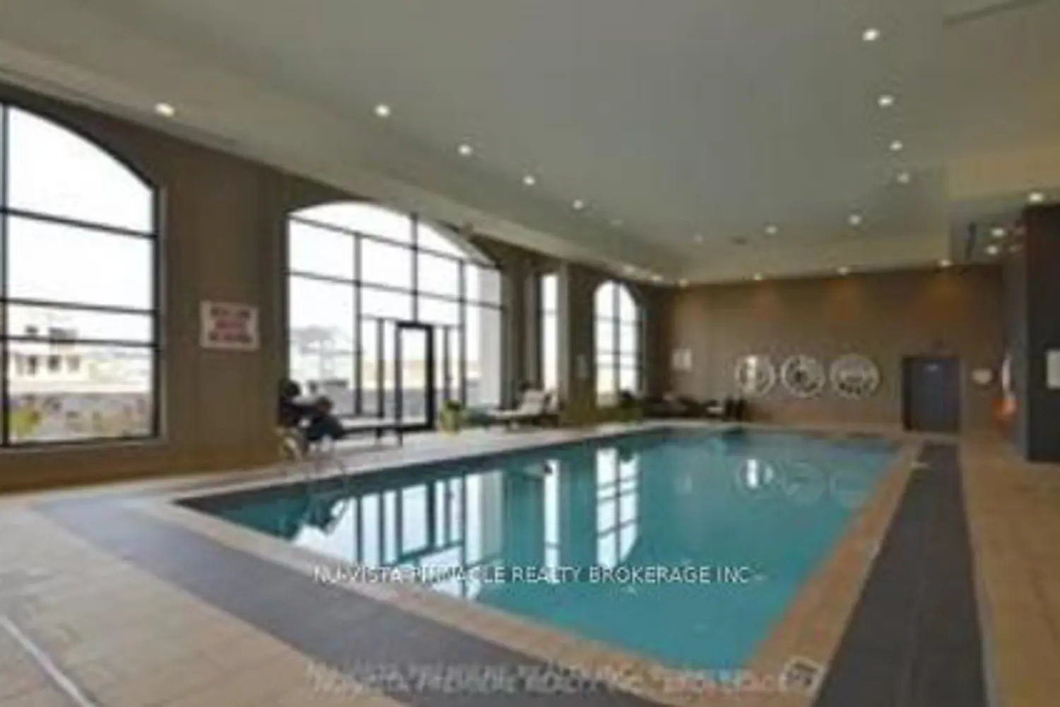 Additional image 18 of 240 Villagewalk Boulevard 813