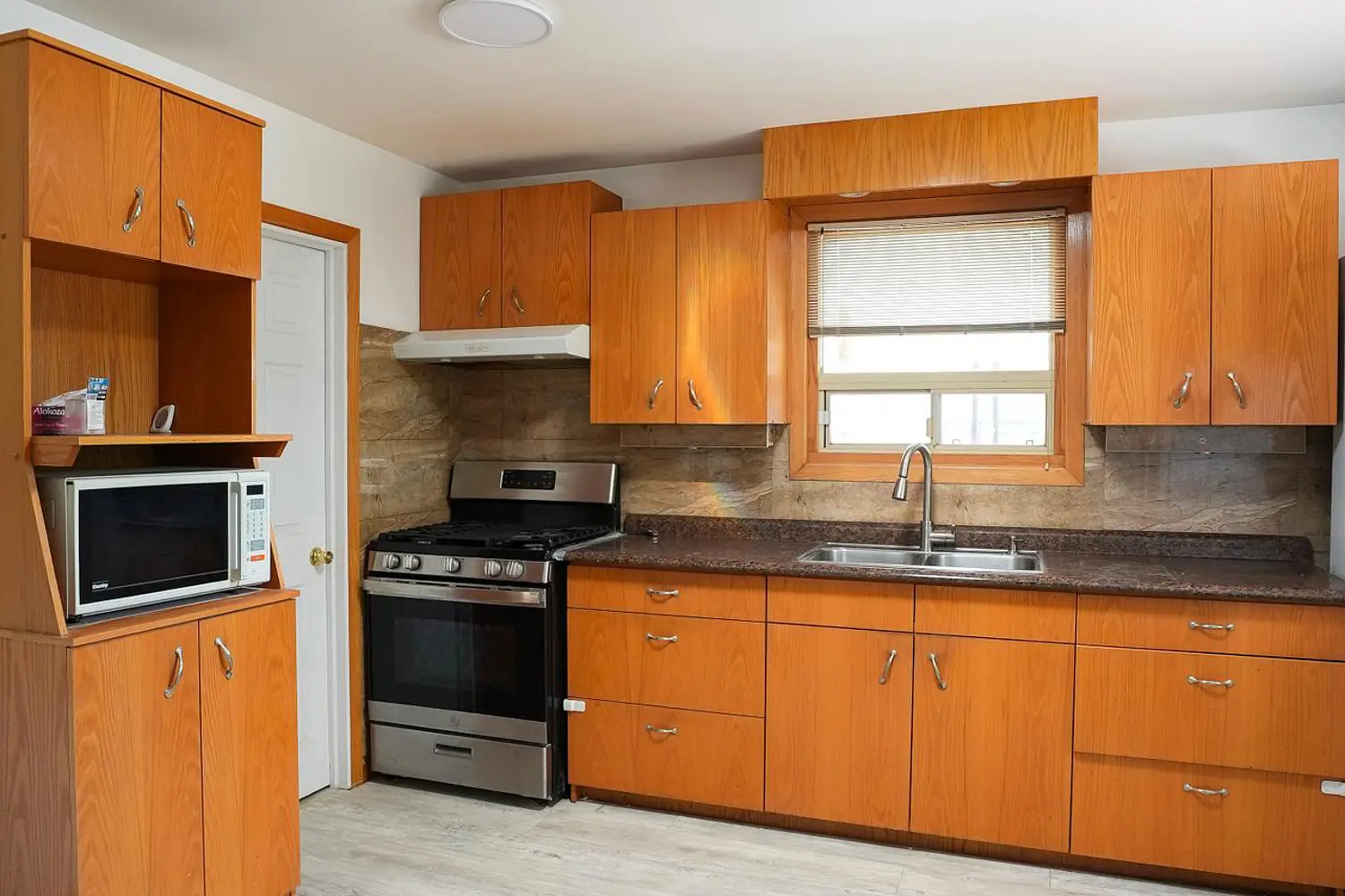 Additional image 4 of 67 Sutherland Avenue