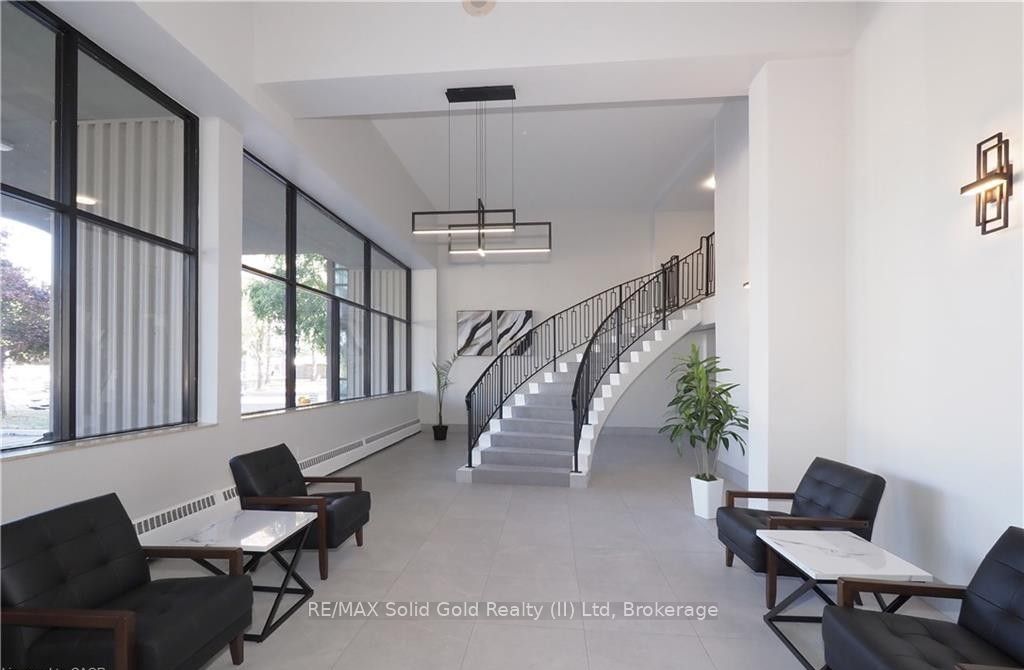 Additional image 2 of 105-24 Midland Drive, Kitchener, ON, N2A 2A8