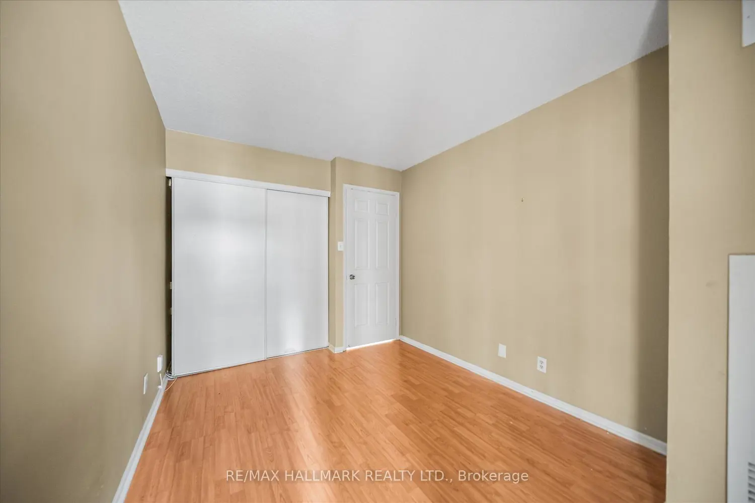 Additional image 15 of 717 Bay Street 703