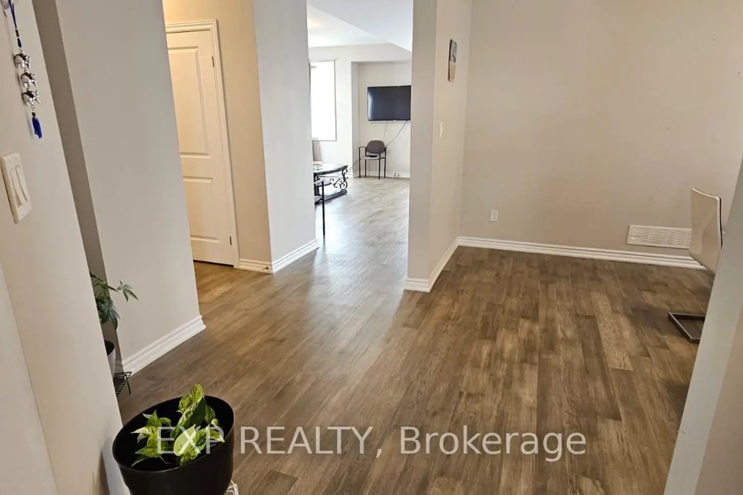 Additional image 4 of 7878 Seabiscuit Drive