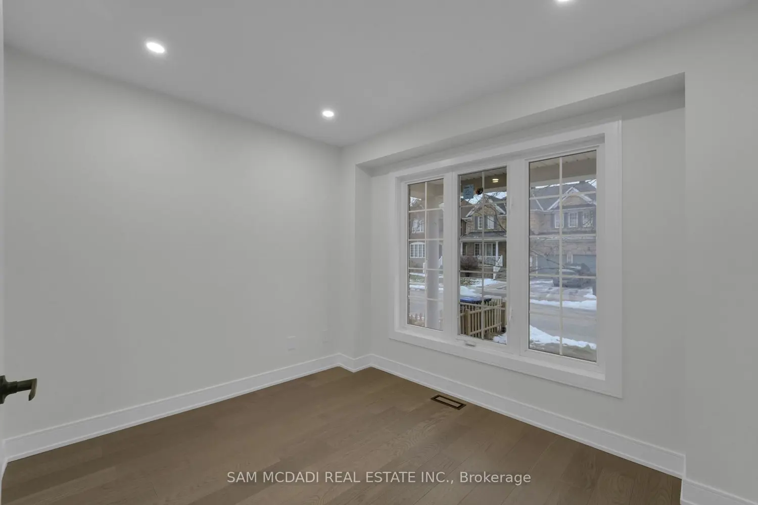 Additional image 4 of 17 Ferncastle Crescent