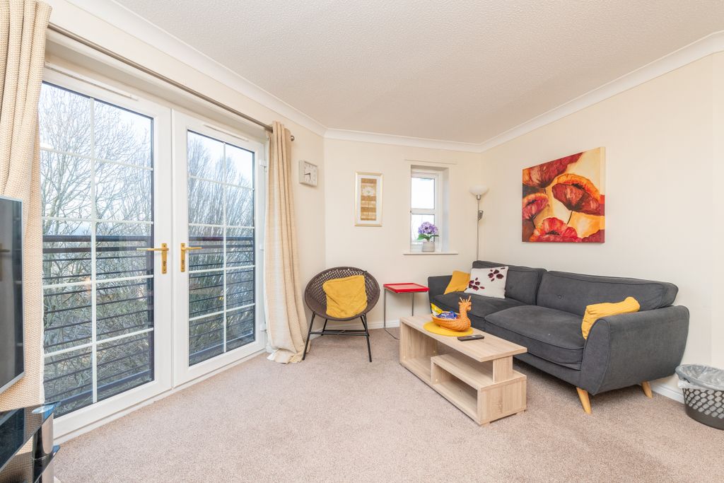 Additional image 2 of 3 bed flat for saleCanavan Court, Falkirk FK2