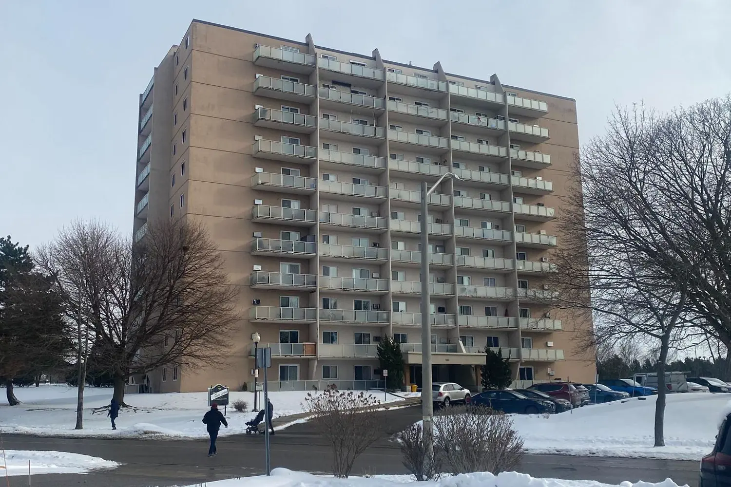 583 Mornington Avenue 306