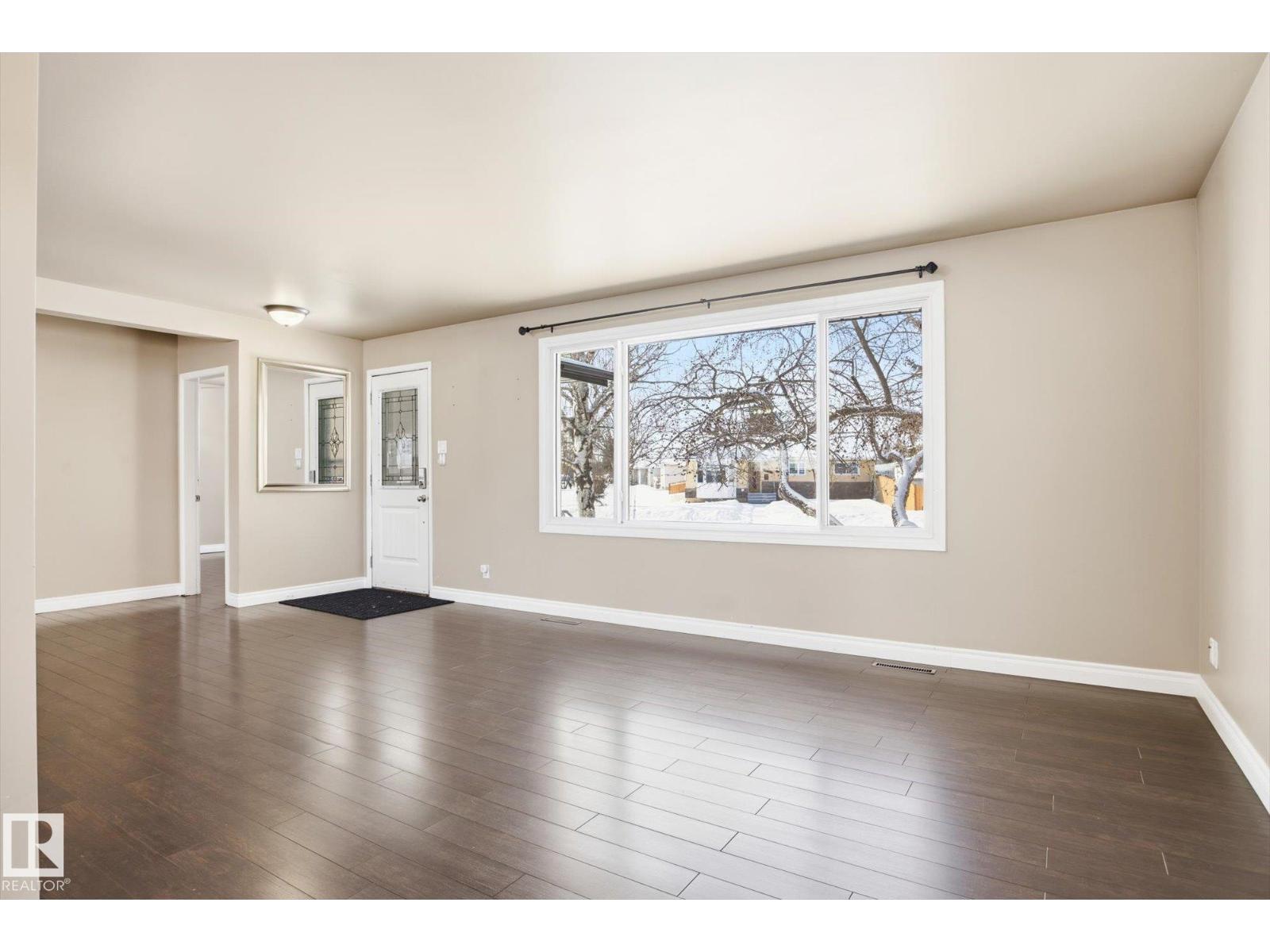 Additional image 6 of 12308 134a Avenue NW, Edmonton, AB, T5L3W4