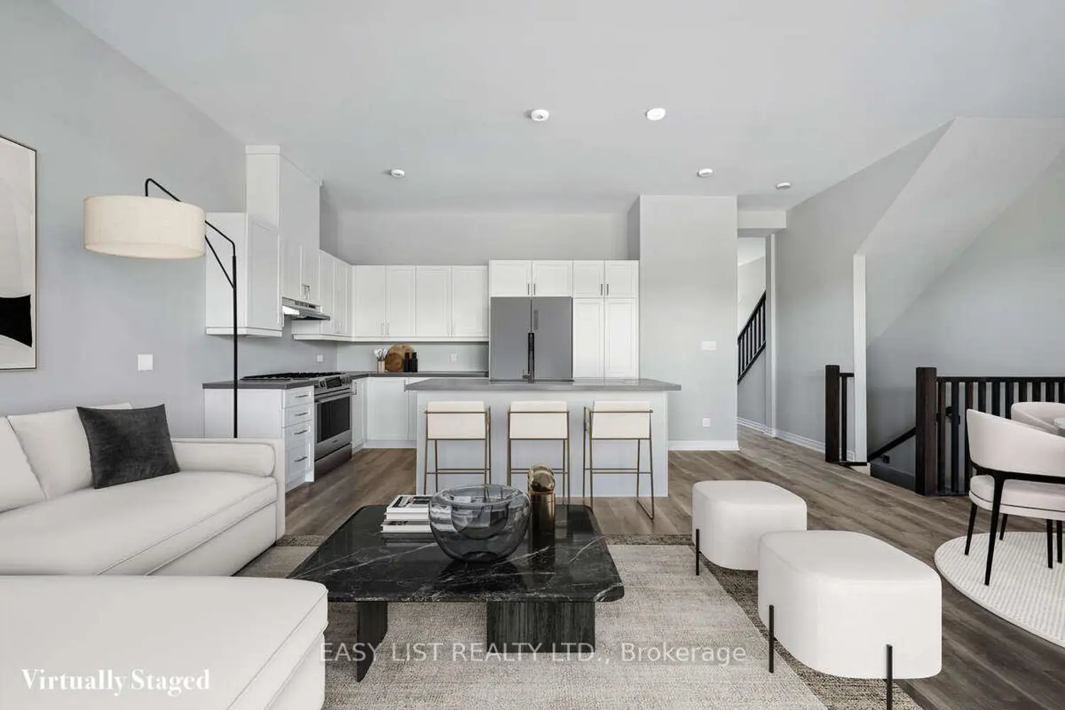 121 Ivy Crescent photo 2