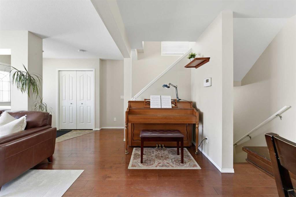 Additional image 6 of 67 Bridlecrest Road SW, Calgary, AB, T2Y 5J2